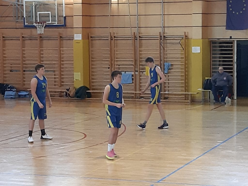 Slika, ki vsebuje besede tla, stavba, prst, notranjiOpis je samodejno ustvarjen